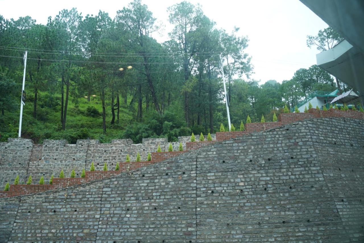 Arnisa Kasauli - A Boutique Hotel Ngoại thất bức ảnh