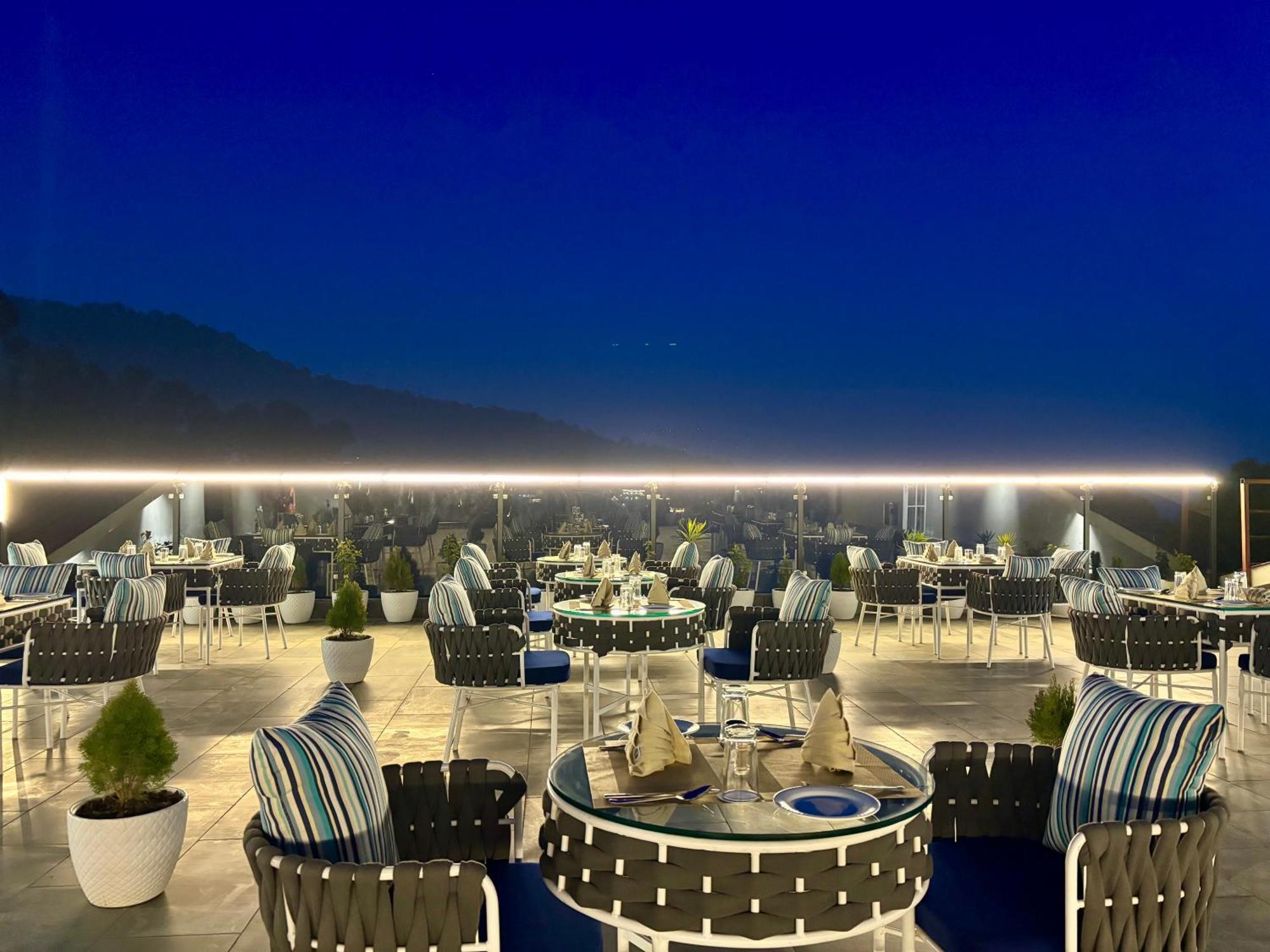 Arnisa Kasauli - A Boutique Hotel Ngoại thất bức ảnh