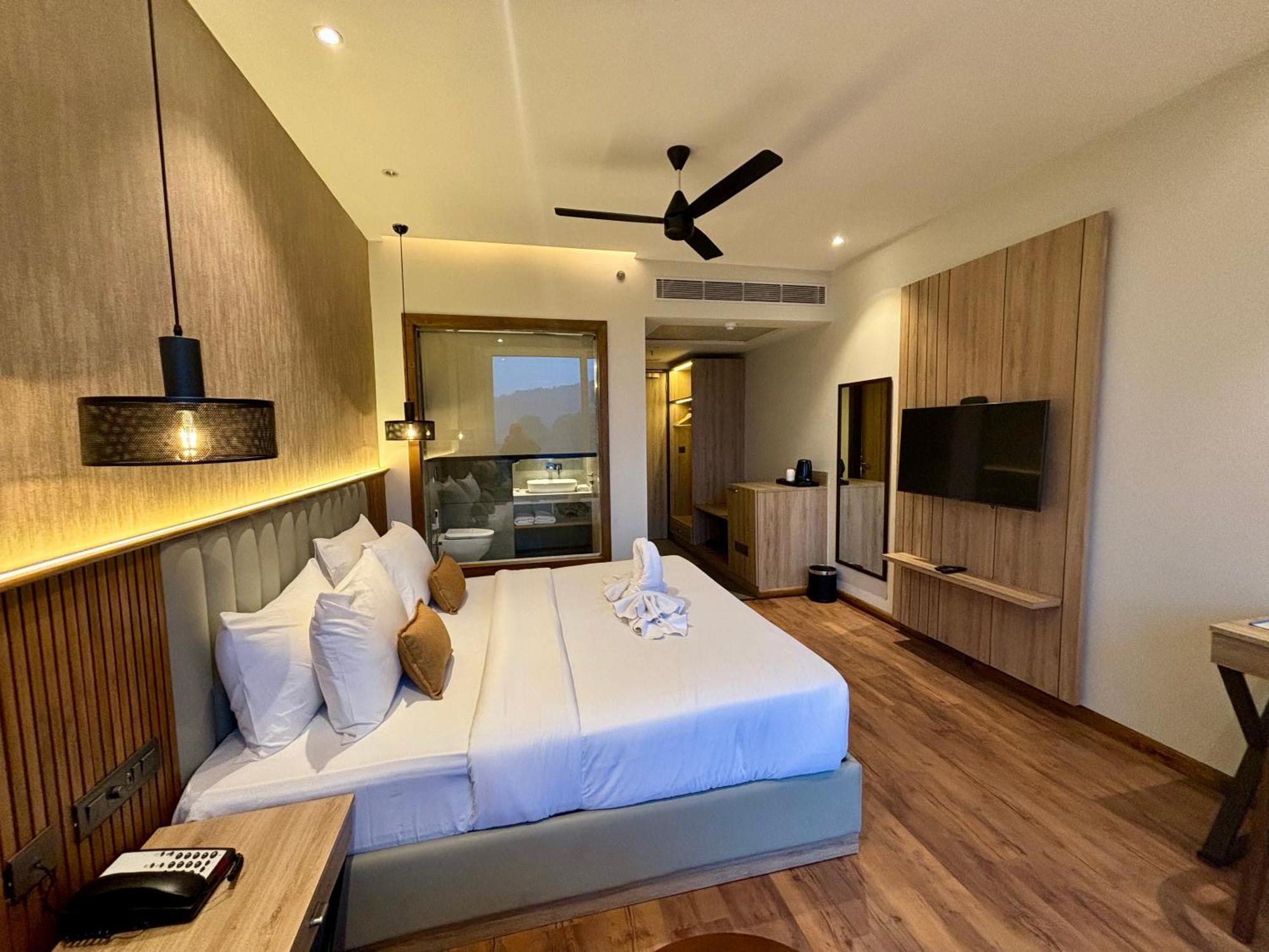 Arnisa Kasauli - A Boutique Hotel Ngoại thất bức ảnh