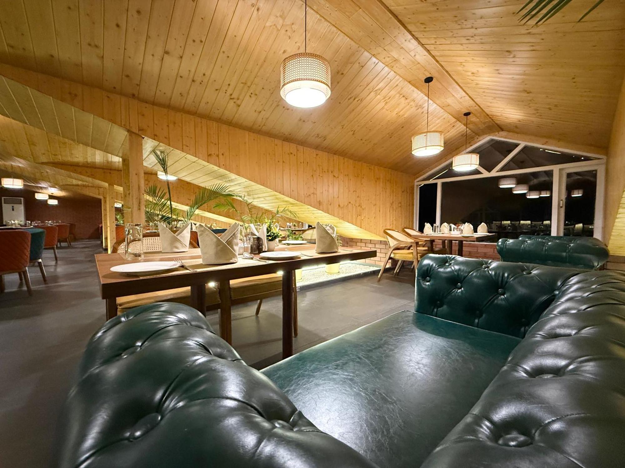 Arnisa Kasauli - A Boutique Hotel Ngoại thất bức ảnh